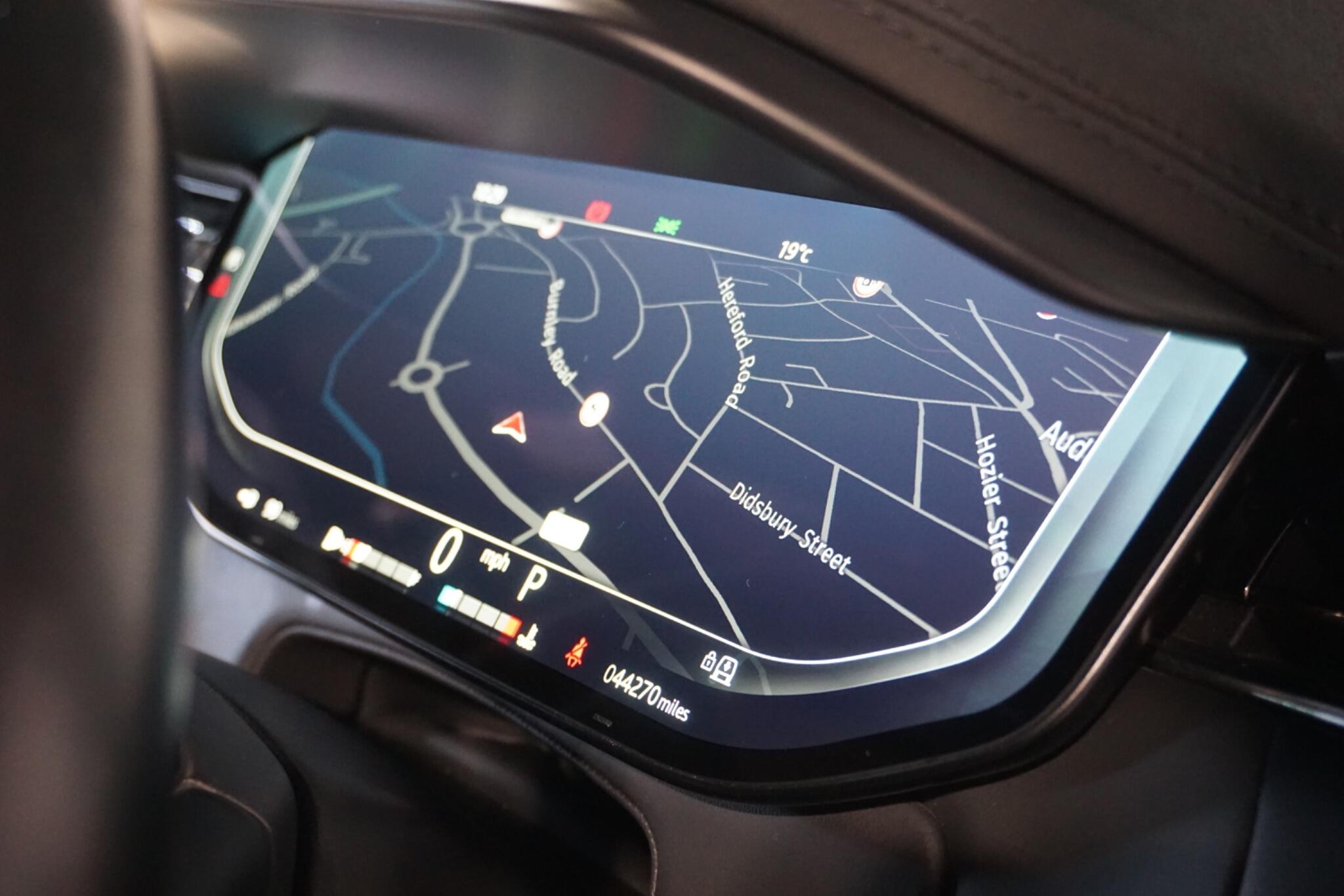 Land Rover Range Rover Sport 3.0 D300 MHEV Dynamic SE SUV 5dr Diesel Auto 4WD Euro 6 (s/s) (300 ps)